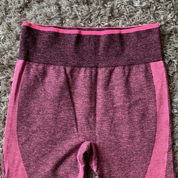 VS PINK Seamless Leggings Pink & Green (2) - Picture 3 of 15